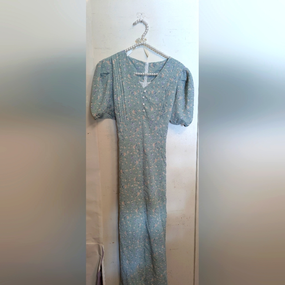 Green floral dress - Picture 1 of 3